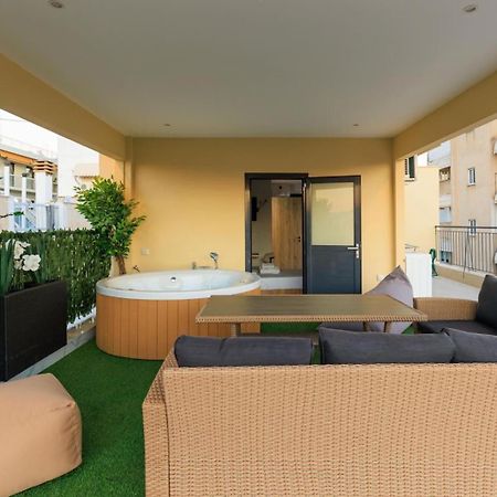 Aiolos Super Lux Suite Jucuzzi Nea Smyrni Centre アテネ エクステリア 写真