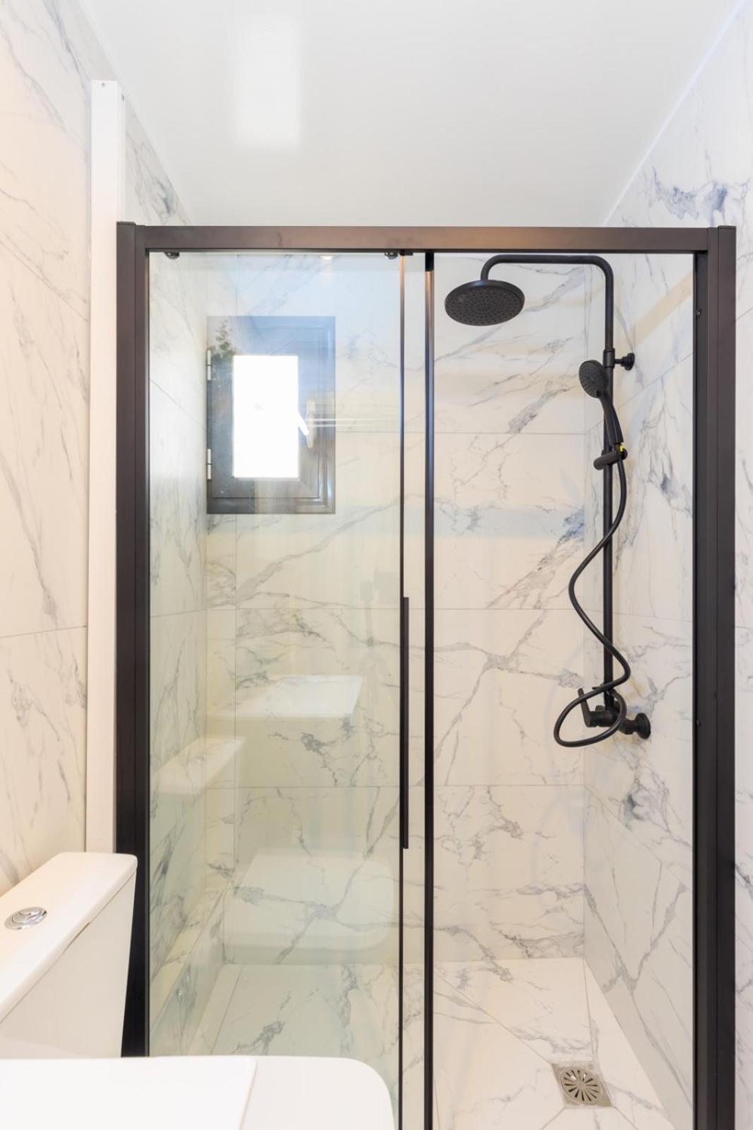 Aiolos Super Lux Suite Jucuzzi Nea Smyrni Centre アテネ エクステリア 写真