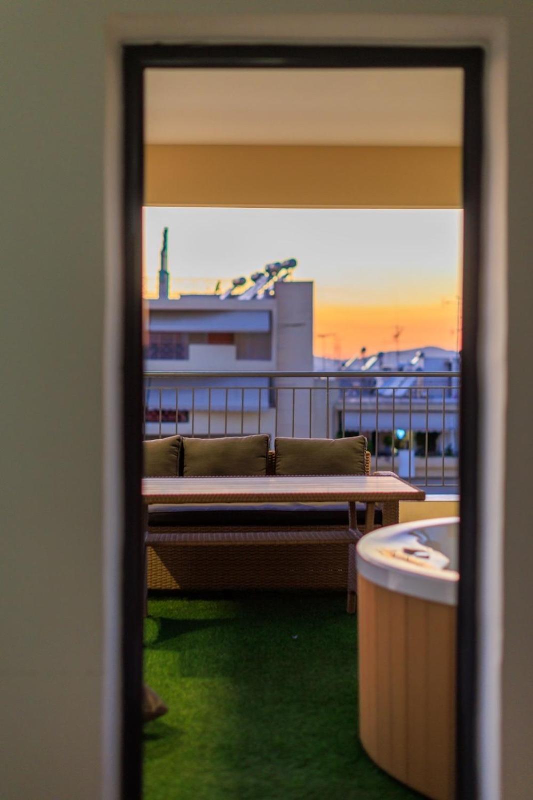 Aiolos Super Lux Suite Jucuzzi Nea Smyrni Centre アテネ エクステリア 写真