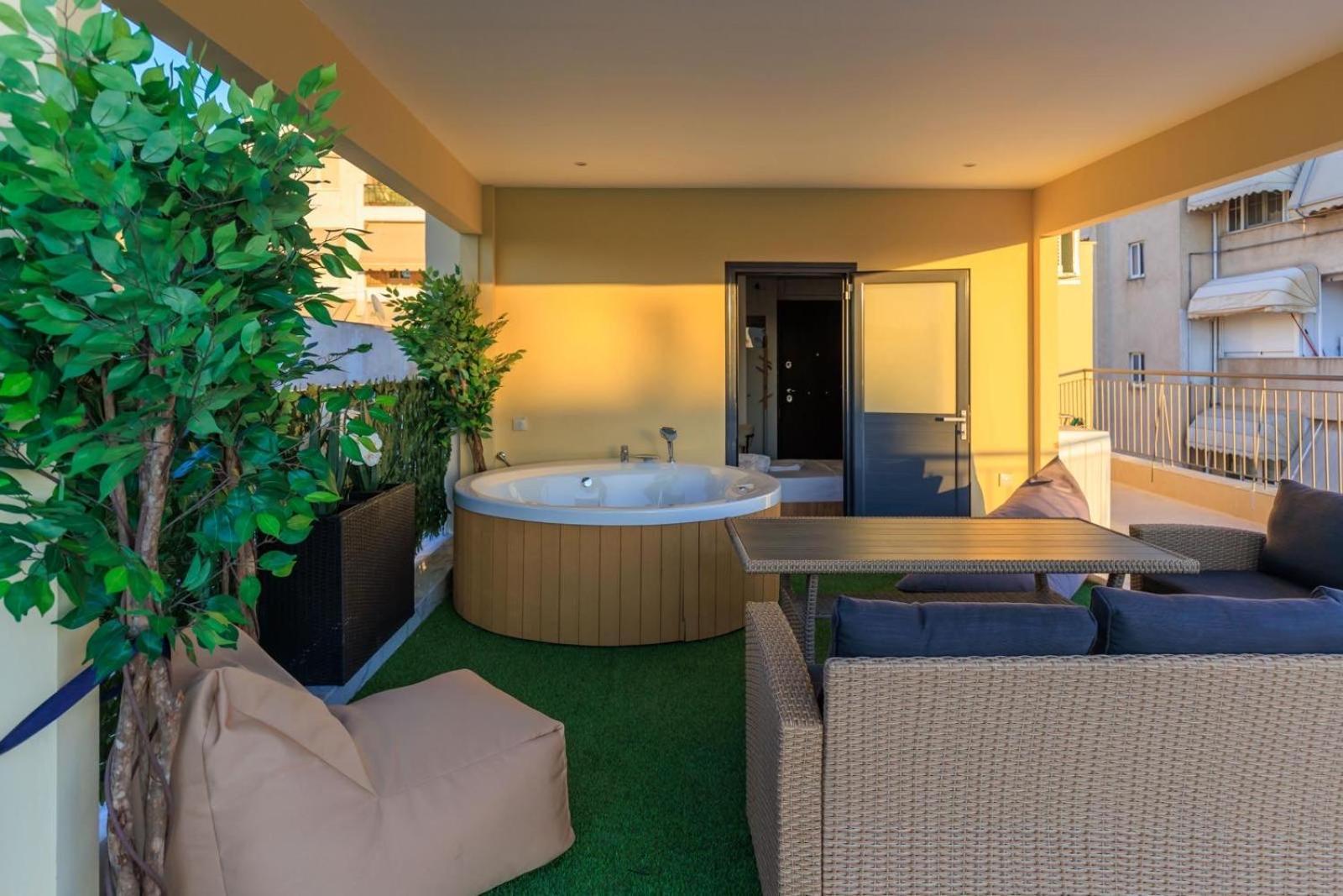 Aiolos Super Lux Suite Jucuzzi Nea Smyrni Centre アテネ エクステリア 写真